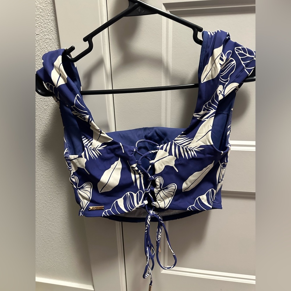 Popflex Active Cap-Sleeved Crop Top (swim)